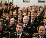 В преддверии профессионального праздника Губернатор Игорь Руденя вручил правоохранителям Тверской области награды за вклад в обеспечение правопорядка