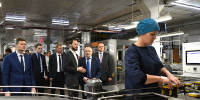 Временно исполняющий обязанности Губернатора Виталий Королев в Селижаровском округе посетил ведущее предприятие по производству фруктово-ягодной консервации - Газета Мой Край