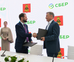 ПМЭФ-2026: Виталий Королев подписал с Германом Грефом соглашение о масштабных преобразованиях общественного транспорта в Тверской области