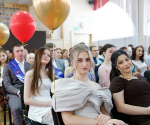 Депутат Госдумы вручила аттестаты выпускникам Верхневолжья